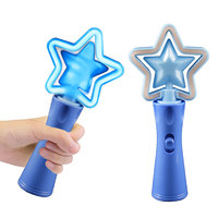 Bâton lumineux portable de 9 pouces en forme d'étoile néon clignotante pour fêtes à thème, cadeau pour mariages, festivals de musique et événements