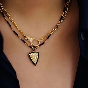 Xinfly Joyería Fina, Collar con Colgante Solitario Triangular y Cadena Cubana con Iniciales Personalizadas en Oro de 18K, Joyería de Fantasía para Mujer - Product Image 1