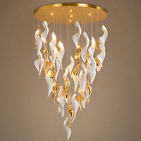 Lustre en verre conique personnalisé, grand luminaire suspendu artistique pour escalier, éclairage pour salon à plafond haut, LED or blanc