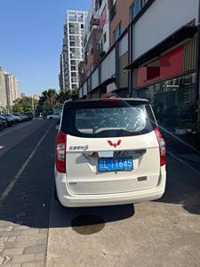 VAN Usada, Saic Wuling Hongguang S 2018, Modelo Clásico Básico, Exterior Blanco, 5-8 Asientos, 1.2L, Manual, Gasolina, <span class=keywords><strong>Segunda</strong></span> <span class=keywords><strong>Mano</strong></span> - Product Image 5