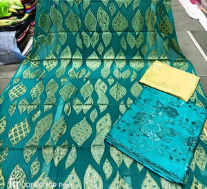 ชุดแต่งงานฟารันซาวีขายดี ผ้าไหมแท้ 100% ระบายอากาศได้ดี พิมพ์ลายหลากสี ประดับคริสตัล ผ้าดิรักโซมาลี ทอแบบปานกลาง - Product Image 2