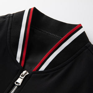 جاكيت رجالي عصري تصميم أوروبي <span class=keywords><strong>2025</strong></span>، سترة بيسبول فاخرة مطرزة بقصة ضيقة ومبطنة بالصوف - Product Image 3