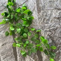 Pasokan Langsung Pabrik Harga Murah 5 Cabang Karet Daun Hiasan Dinding Dekorasi