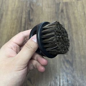 Cepillo de limpieza de cuello de plástico personalizable para barbería, cepillo para barba con anillo - Product Image 5