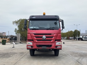 Nuovo Autocarro Compattatore di Rifiuti HOWO 6*4, Grande Volume, Caricatore Posteriore Idraulico, per Carichi Pesanti - Product Image 5