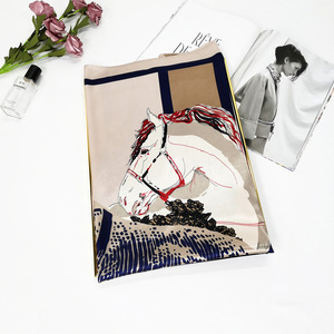 Sciarpa quadrata di seta morbida del raso della sciarpa quadrata di seta di stampa del cavallo di lusso all'ingrosso di 90cm per le donne - Product Image 4