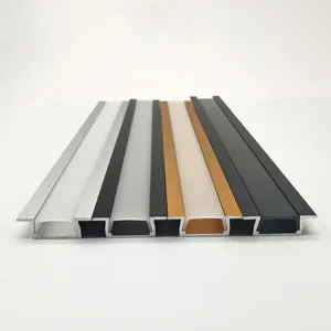 Fabbrica specializzata canale in alluminio estrusione a forma di V profilo angolare in alluminio striscia profilo involucro 2M profili luminosi Tira Led