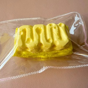 Juguete Novedoso con Forma de Barra de Queso Taba, Super Pegajoso, para Aliviar el Estrés, Regalo para Niños y Adultos, Juguete de Escritorio, Mejora el Estado de Ánimo - Product Image 1