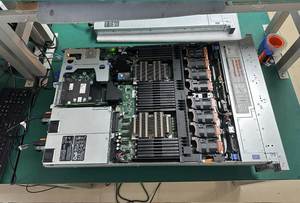 Servidor en Rack Universal Dell EMC PowerEdge R640 1U 4/8sff 2.5"/3.5" Original con Procesador Intel Xeon Gold/SSD de 1.92T/Alimentación de 750W - Product Image 5