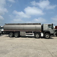 Promotion : Camion-citerne SINOTRUK HOWO 8X4 pour le transport de carburant en Afrique, réservoir scellé antistatique, étanche, grande capacité de chargement