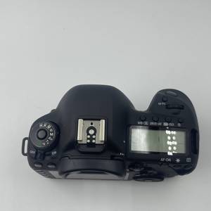 Appareil photo professionnel plein format DF Wholesale 5D4 avec grand écran tactile LCD, résolution 4K, objectif et carte – Nouveau modèle 5D Mark IV - Product Image 3
