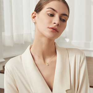 CZCITY <span class=keywords><strong>Best</strong></span> <span class=keywords><strong>Friend</strong></span>-Colgante de plata 925 con flor de nacimiento, joyería de plata chapada en oro para mujer - Product Image 4