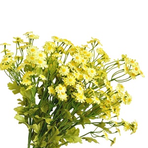 Bouquet de marguerites artificielles Qingyu Chronicle en soie – Blanc, Jaune, Bleu clair, Rose, Violet – Décoration printanière pour la maison et photographie en extérieur - Product Image 5