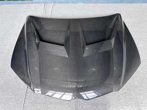 Bodykit aus Trockenkarbon mit Frontlippe, Seitenschwellern, Heckspoiler, Diffusor und Motorhaube für Urus, aufgerüstetes Wide-Body-Kit im 1016-Stil - Product Image 6