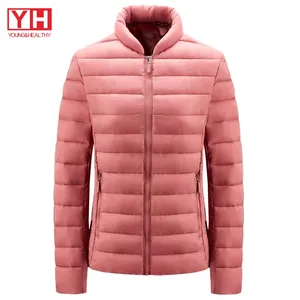 गर्म शीतकालीन महिला पफ़र जैकेट हल्का गुलाबी प्यारा कस्टम बबल जैकेट स्लिम फ़िट मोटा पफ़र कोट मानक नायलॉन जैकेट बुना हुआ