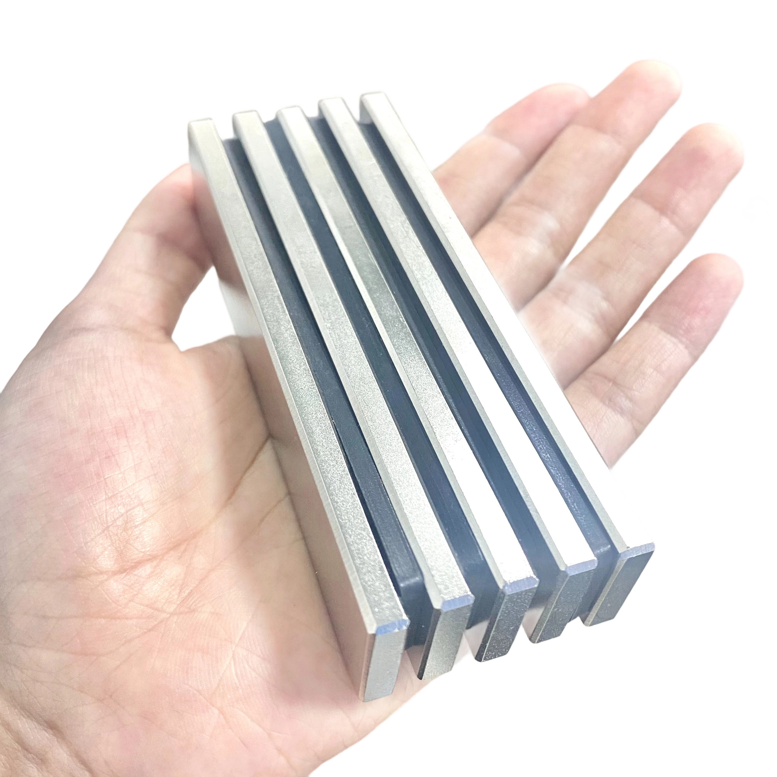 Imán De Bloque De Ferrita Rectangular 10 Mm X 10 Mm X 8 Mm Y35 Fuerza 450 G
