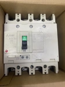 MCCB mitMitsubishi custodia elettronica modellata interruttore NF125-SEV <span class=keywords><strong>SGV</strong></span> HEV NF250-SV 4P - Product Image 5
