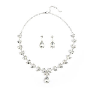 Ensemble de bijoux tendance vintage en deux parties, collier et boucles d'oreilles en cristal, strass de haute couture pour femme - Product Image 1
