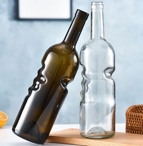 2024 Hot Bán Thời Trang Thiết Kế Độc Đáo Của Thiên Chúa Tay Trong Suốt/Thủy Tinh Màu Nâu Rượu Vang Đỏ Chai 750Ml Nút Chai Nắp Cho Bia Vodka <span class=keywords><strong>Tequila</strong></span> - Product Image 4
