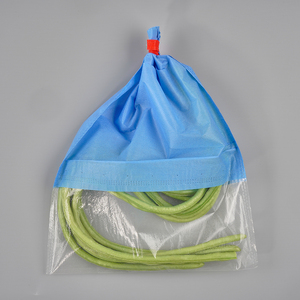 Bolsa de Frutas Azul de Alta Calidad, No Tejida, con Ventana Transparente, Personalizable, para Protección de Uvas, Guayabas y Mangos - Product Image 1