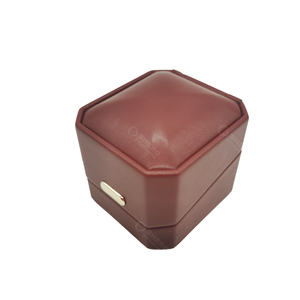 Caja de Joyería de Cuero PU Personalizada para Collares, Pendientes, Pulseras y Regalos, con Logotipo - Product Image 2