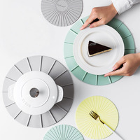 Sous-verre en silicone moderne et minimaliste pour cuisine, style Instagram, résistant à la chaleur, épais, pour tasses, table ou dessous de plat, modèle DMS1012