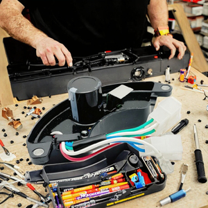 Stabilisateurs de tension AVR Zhongling 8KW pour générateurs à essence 4A de courant ; Pièces et accessoires essentiels pour générateurs - Product Image 2