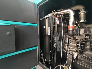 Groupe électrogène silencieux de secours domestique UniV 24 kW 30 kVA 180 kVA 50 Hz 60 Hz, série UGY - Product Image 2