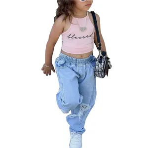Set pakaian bayi perempuan kasual, musim panas 2023, rompi atasan pendek, celana jeans sobek dua potong, pakaian anak perempuan