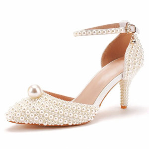 Xinzirain personalizzare logo stampa matrimonio <span class=keywords><strong>scarpe</strong></span> tacco basso per <span class=keywords><strong>sposa</strong></span> Cenerentola cristallo abito da <span class=keywords><strong>sposa</strong></span> <span class=keywords><strong>scarpe</strong></span> con tacco di perle - Product Image 2