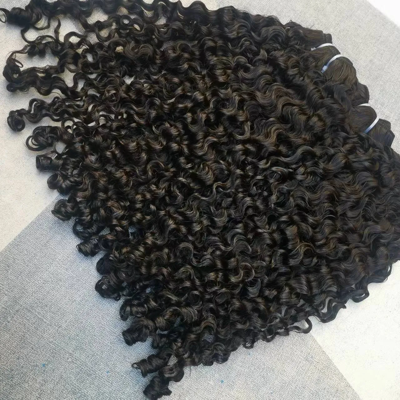 12A Soft Kinky Curly Cambodian Virgin Hair No Tangle No Shedding Human Full Cuticle Aligned Virgin Hair Extensions