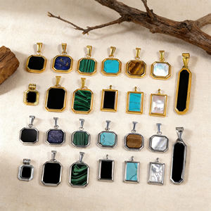 Кулон из 18-каратного золота и нержавеющей стали с натуральными камнями — бирюза, ракушка, черный оникс |   Водонепроницаемый и гипоаллергенный - Product Image 1