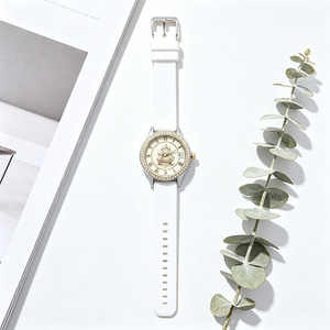 Reloj de Lujo para Mujer con Diseño de Velero, Números Romanos, Esfera Amarillo Claro, Correa de Silicona de Liberación Rápida, Reloj de Cuarzo para Dama - Product Image 3