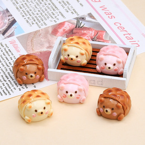 Offres Spéciales stéréoscopique ours résine breloques dessin animé résine breloques pour téléphone pour la décoration - Product Image 1