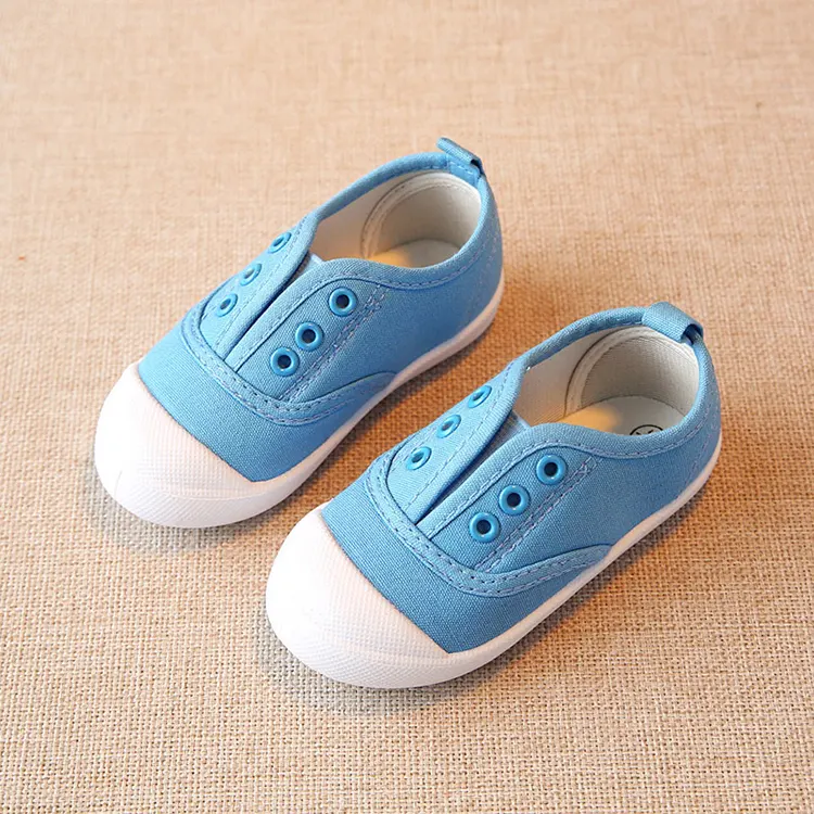 Pabrik Cina Sepatu Anak-anak Murah Sepatu Bayi Datar Lembut Alas Kaki Kanvas Anak Anti Selip Tahan Lama