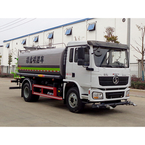 Camion pulvérisateur diesel multifonctionnel LHD avec pompe automatique et canon à brouillard télécommandé pour le contrôle de la pollution atmosphérique des parcs industriels - Product Image 4
