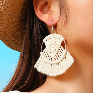 Boucles d'oreilles pendantes bohèmes en corde de chanvre verte avec pompon en forme d'éventail, bijoux de fête pour femmes, accessoire de mode - Product Image 2