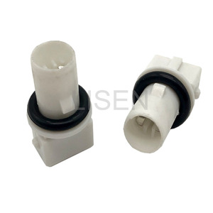 Douille de lampe arrière universelle 85785021 W5W pour DAF IVECO RENAULT MAN - Product Image 4