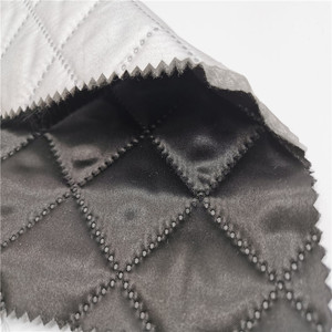 Tissu en polyester matelassé diamanté à double face - Product Image 5