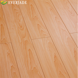 <span class=keywords><strong>Suelo</strong></span> <span class=keywords><strong>Laminado</strong></span> Híbrido de Haya (HDF) de 12 mm, Marcas Alemanas, Estilo Rústico Clásico de Guangzhou, Color Gris Marrón Oscuro con Acolchado - Product Image 4