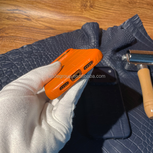 Étui de téléphone en cuir de crocodile véritable avec logo personnalisé, coque de protection en peau de <span class=keywords><strong>croco</strong></span> personnalisée pour iPhone 15 16 17 Pro Max - Product Image 6