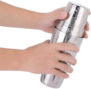 Usine Offre Spéciale 304 Acier Inoxydable Cocktail Shaker 18/28 <span class=keywords><strong>Oz</strong></span> Fond Gravé Boston Barman Outils Pour La Fête À La Maison Et <span class=keywords><strong>Bar</strong></span> - Product Image 5