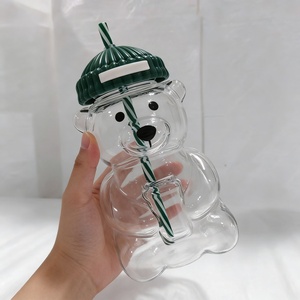 Gobelet en verre en forme d'ours avec couvercle en tricot vert et paille rayée – <span class=keywords><strong>Tasse</strong></span> créative en verre transparent motif ours de dessin animé - Product Image 1