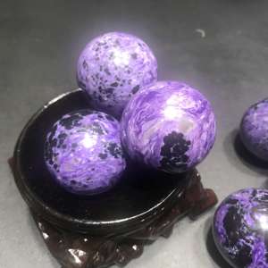 Sphère de charoïte en quartz naturel, cristal poli, diamant violet, cadeau de guérison - Product Image 4