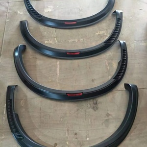 Vente chaude : Accessoires extérieurs pour pick-up 4x4 – Élargisseurs d'ailes pour FORD/ISUZU/TOYOTA - Product Image 4