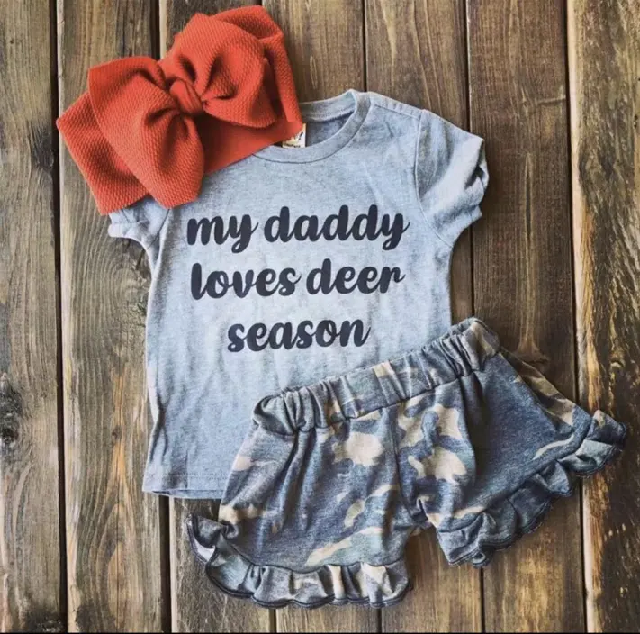 Distributor Pakaian Bayi Musim Panas Tanpa Moq Mode Anak Perempuan My Daddy Menyukai Rusa Cetak Atasan Baju Celana Pendek Camo Anak-anak