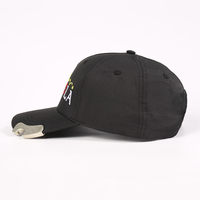 OEM personalizado para hombre 5 Panel sombrero poliéster bordado Logo gorra de béisbol con abrebotellas