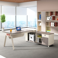 Set Scrivania Direzionale a L Moderna Minimalista in Legno Lucido e Sedia da Ufficio Premium