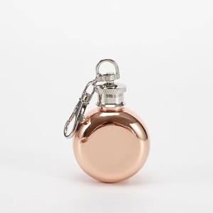 Mini flacon à liqueur en acier inoxydable de 1 oz avec logo personnalisé, porte-clés, bouteille de poche portable pour whisky et <span class=keywords><strong>alcool</strong></span>, design mignon, <span class=keywords><strong>cadeau</strong></span> promotionnel, vente en gros - Product Image 4