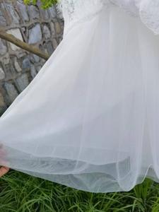 Vestido de Novia Modesto de Verano con Encaje, Espalda Descubierta, Vestido de Dama de Honor con Flores - Product Image 5